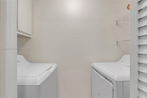 Copropriété à vendre à Pompano Beach, Floride: 2 chambres, 83.89 m2 № 1897443 - photo 21