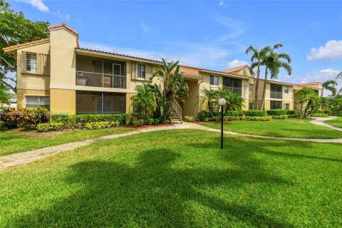 Copropriété à vendre à Pompano Beach, Floride: 2 chambres, 83.89 m2 № 1897443 - photo 27