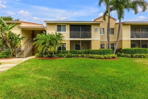 Copropriété à vendre à Pompano Beach, Floride: 2 chambres, 83.89 m2 № 1897443 - photo 2