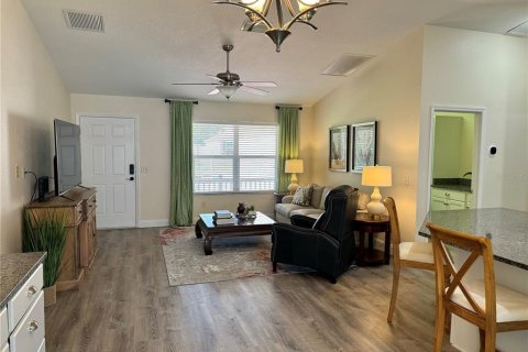 House in Oxford, Florida 3 bedrooms, 146.04 sq.m. № 1258718 - photo 12
