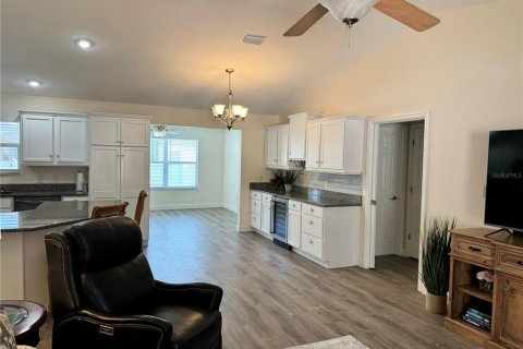 House in Oxford, Florida 3 bedrooms, 146.04 sq.m. № 1258718 - photo 7