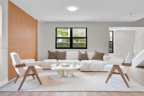 Adosado en venta en Miami Beach, Florida, 5 dormitorios, 175.68 m2 № 1975152 - foto 15