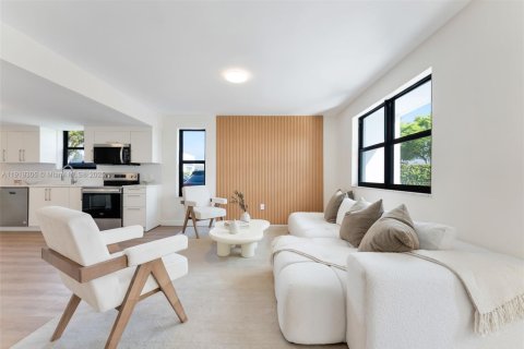 Adosado en venta en Miami Beach, Florida, 5 dormitorios, 175.68 m2 № 1975152 - foto 8