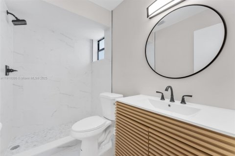 Adosado en venta en Miami Beach, Florida, 5 dormitorios, 175.68 m2 № 1975152 - foto 22