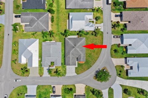 Casa en venta en St. Lucie, Florida, 3 dormitorios, 159.23 m2 № 1751560 - foto 4