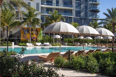 Condominio en venta en Hallandale Beach, Florida, 3 dormitorios, 155.52 m2 № 2032613 - foto 7