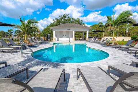 Townhouse in Nokomis, Florida 3 bedrooms, 130.43 sq.m. № 2238273 - photo 14