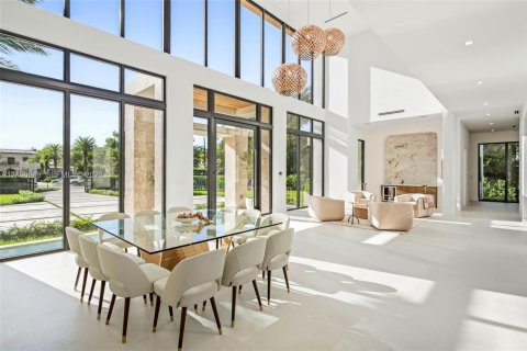 Casa en venta en Palmetto Bay, Florida, 9 dormitorios, 862.78 m2 № 2401299 - foto 14