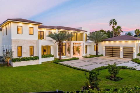 Casa en venta en Palmetto Bay, Florida, 9 dormitorios, 862.78 m2 № 2401299 - foto 9