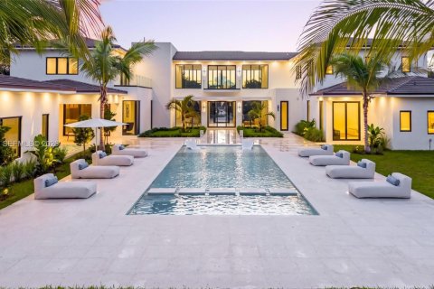 Casa en venta en Palmetto Bay, Florida, 9 dormitorios, 862.78 m2 № 2401299 - foto 3
