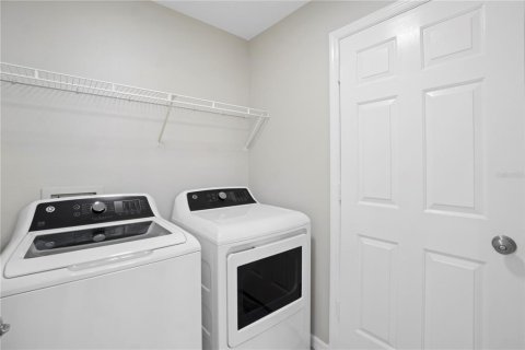 House in Leesburg, Florida 3 bedrooms, 141.4 sq.m. № 1865962 - photo 23