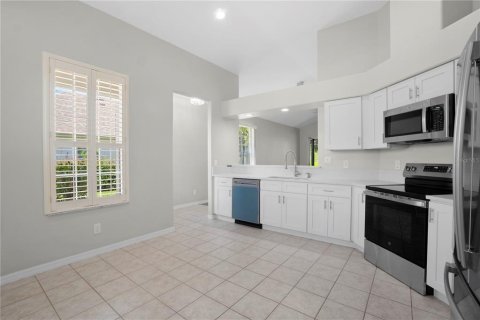 House in Leesburg, Florida 3 bedrooms, 141.4 sq.m. № 1865962 - photo 8