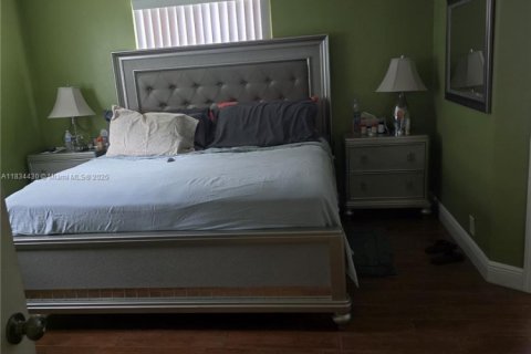 Casa en venta en Plantation, Florida, 4 dormitorios, 229.93 m2 № 1934825 - foto 7