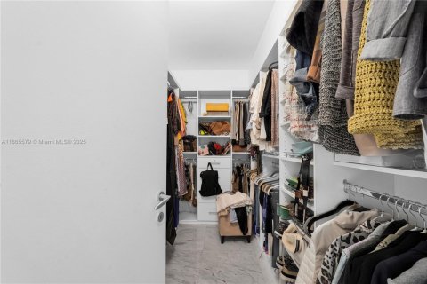 Copropriété à vendre à Hollywood, Floride: 4 chambres, 293.85 m2 № 1927443 - photo 20