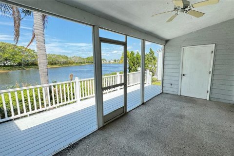 House in Bradenton, Florida 2 bedrooms, 105.17 sq.m. № 2376657 - photo 20