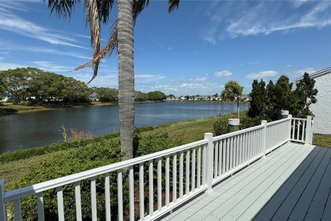 House in Bradenton, Florida 2 bedrooms, 105.17 sq.m. № 2376657 - photo 22
