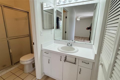 House in Bradenton, Florida 2 bedrooms, 105.17 sq.m. № 2376657 - photo 13