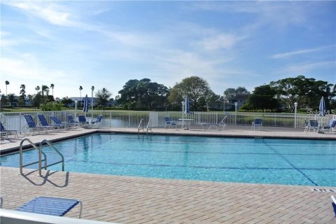 House in Bradenton, Florida 2 bedrooms, 105.17 sq.m. № 2376657 - photo 27