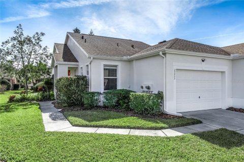 House in Land O' Lakes, Florida 2 bedrooms, 99.68 sq.m. № 1542817 - photo 1