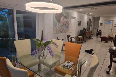 Купить виллу или дом в Холливуд, Флорида 3 спальни, 120.68м2, № 2046808 - фото 11