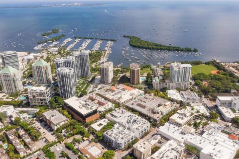 Propiedad comercial en venta en Miami, Florida № 1960890 - foto 6