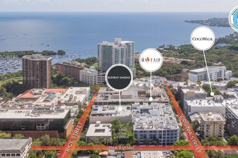 Propiedad comercial en venta en Miami, Florida № 1960890 - foto 4