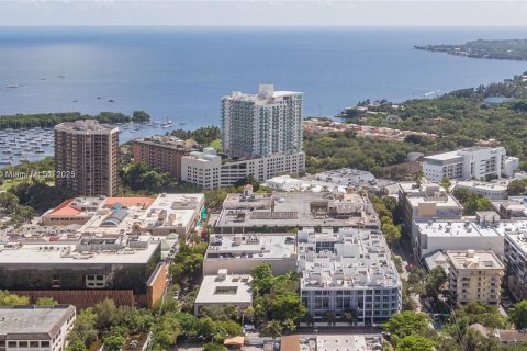 Propiedad comercial en venta en Miami, Florida № 1960890 - foto 7