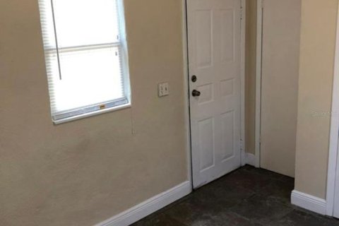 House in Tampa, Florida 3 bedrooms, 100.06 sq.m. № 1735408 - photo 9