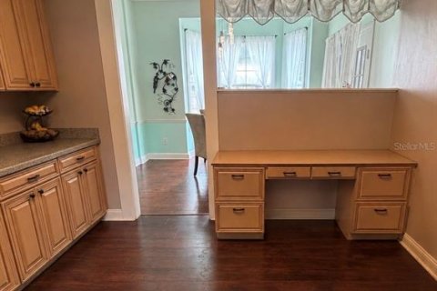 House in Ocala, Florida 5 bedrooms, 310.39 sq.m. № 2204343 - photo 9