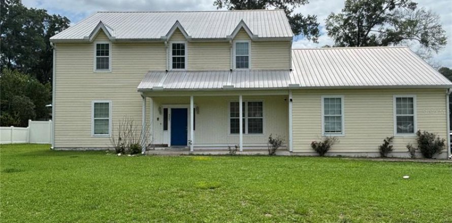 House in Ocala, Florida 5 bedrooms, 310.39 sq.m. № 2204343