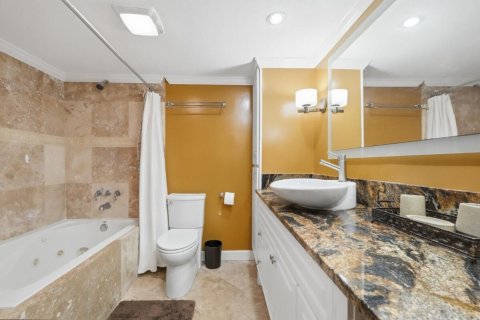 Condominio en venta en Pompano Beach, Florida, 2 dormitorios, 103.31 m2 № 2190159 - foto 15