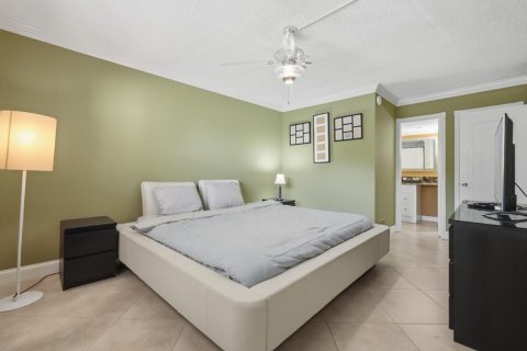 Condominio en venta en Pompano Beach, Florida, 2 dormitorios, 103.31 m2 № 2190159 - foto 14