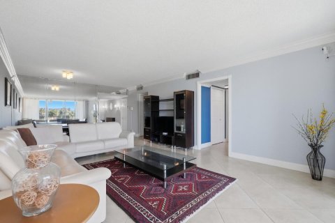 Condominio en venta en Pompano Beach, Florida, 2 dormitorios, 103.31 m2 № 2190159 - foto 5