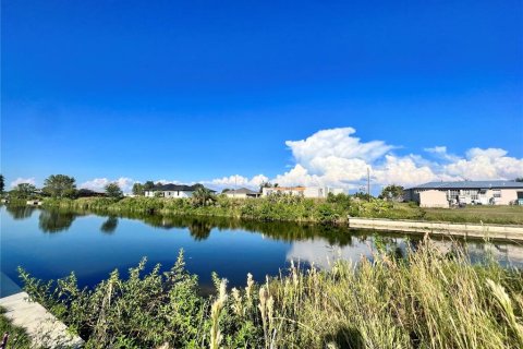 Terreno en venta en Cape Coral, Florida № 1287309 - foto 3