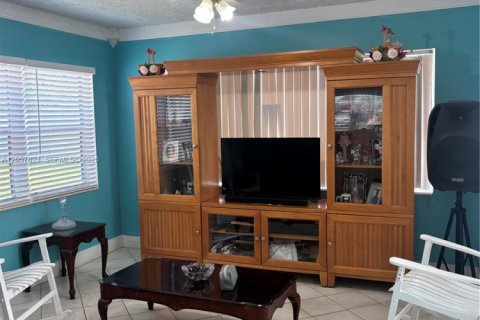 Casa en venta en Fort Lauderdale, Florida, 3 dormitorios, 136.57 m2 № 2187869 - foto 14