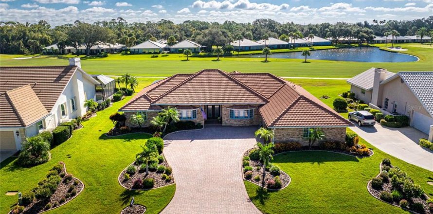 Villa ou maison à Venice, Floride 4 chambres, 327.85 m2 № 2409838