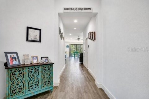 Casa en venta en Groveland, Florida, 4 dormitorios, 160.07 m2 № 2234871 - foto 4