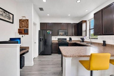 Casa en venta en Groveland, Florida, 4 dormitorios, 160.07 m2 № 2234871 - foto 10