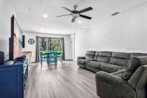 Casa en venta en Groveland, Florida, 4 dormitorios, 160.07 m2 № 2234871 - foto 5