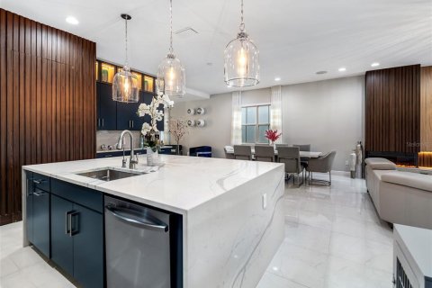 Villa ou maison à vendre à Orlando, Floride: 5 chambres, 393.44 m2 № 2291699 - photo 10
