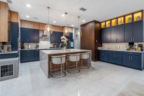 Villa ou maison à vendre à Orlando, Floride: 5 chambres, 393.44 m2 № 2291699 - photo 8