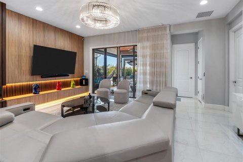 Villa ou maison à vendre à Orlando, Floride: 5 chambres, 393.44 m2 № 2291699 - photo 16