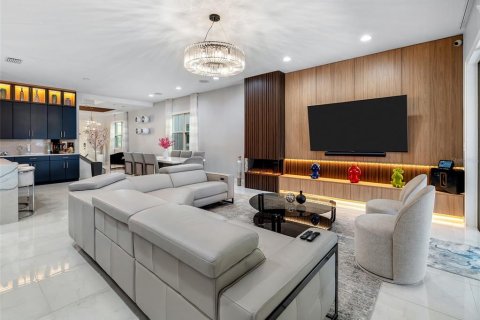 Villa ou maison à vendre à Orlando, Floride: 5 chambres, 393.44 m2 № 2291699 - photo 13