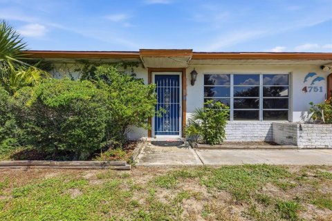 Villa ou maison à vendre à North Port, Floride: 2 chambres, 109.16 m2 № 2148810 - photo 13