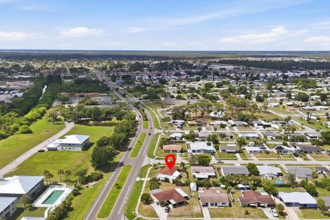 Villa ou maison à vendre à North Port, Floride: 2 chambres, 109.16 m2 № 2148810 - photo 30