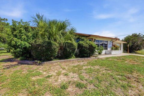 Villa ou maison à vendre à North Port, Floride: 2 chambres, 109.16 m2 № 2148810 - photo 8