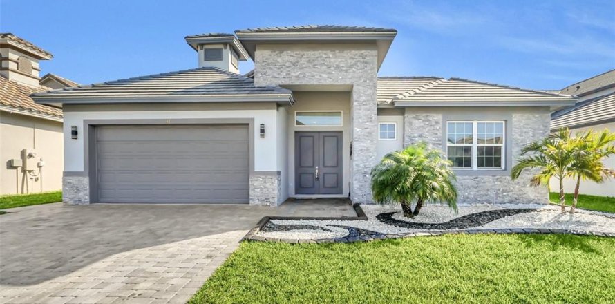 House in Davenport, Florida 4 bedrooms, 206.71 sq.m. № 1915539