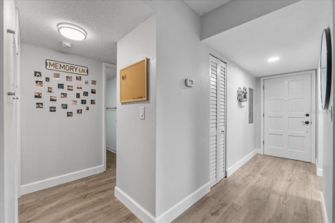 Condominio en venta en Lake Wales, Florida, 2 dormitorios, 88.63 m2 № 1579091 - foto 4