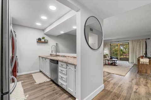 Condominio en venta en Lake Wales, Florida, 2 dormitorios, 88.63 m2 № 1579091 - foto 7