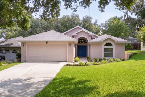 Villa ou maison à Eustis, Floride 3 chambres, 155.43 m2 № 2425240